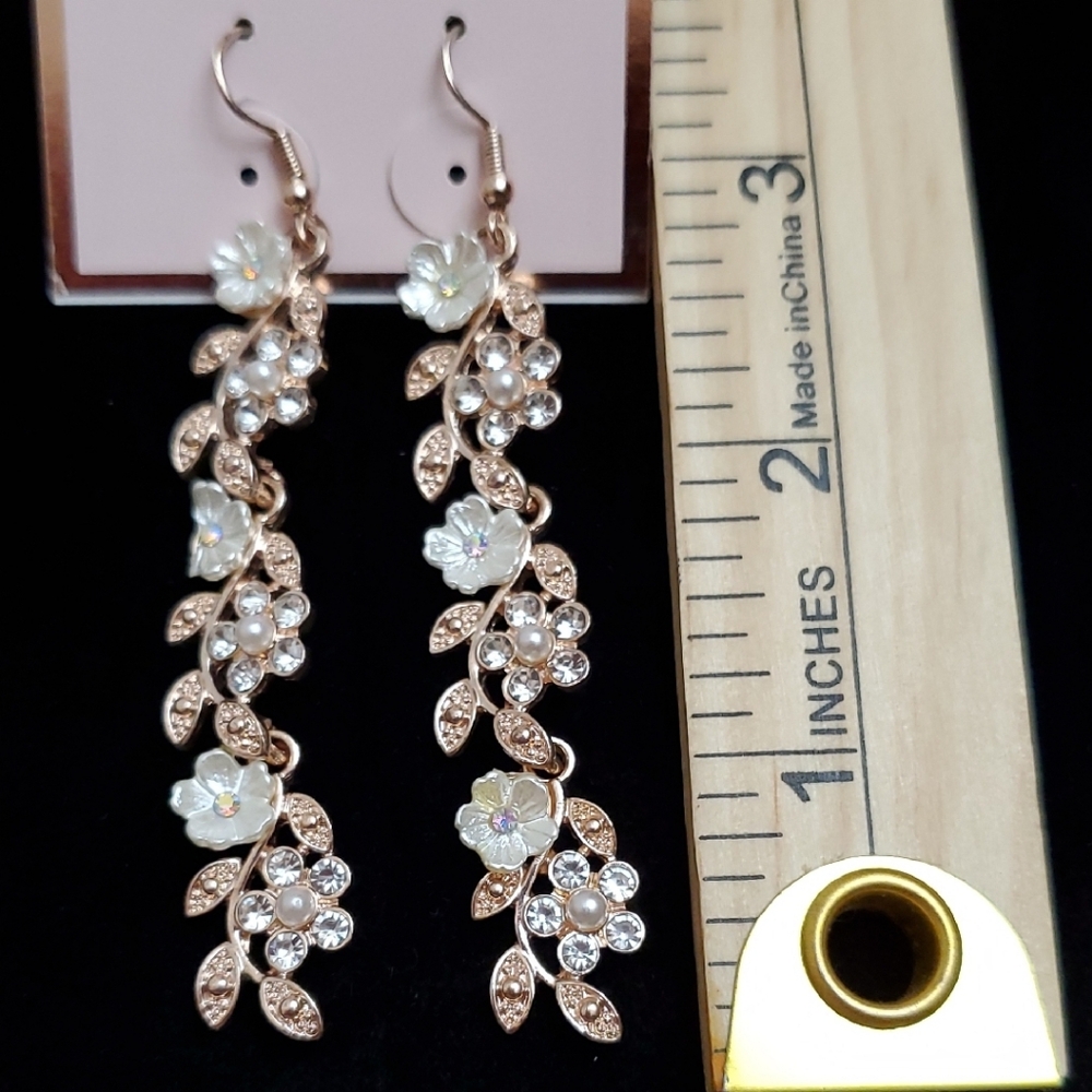Adrienne Vittadini Gold and White Botanical Earrings - Picture 12 of 13